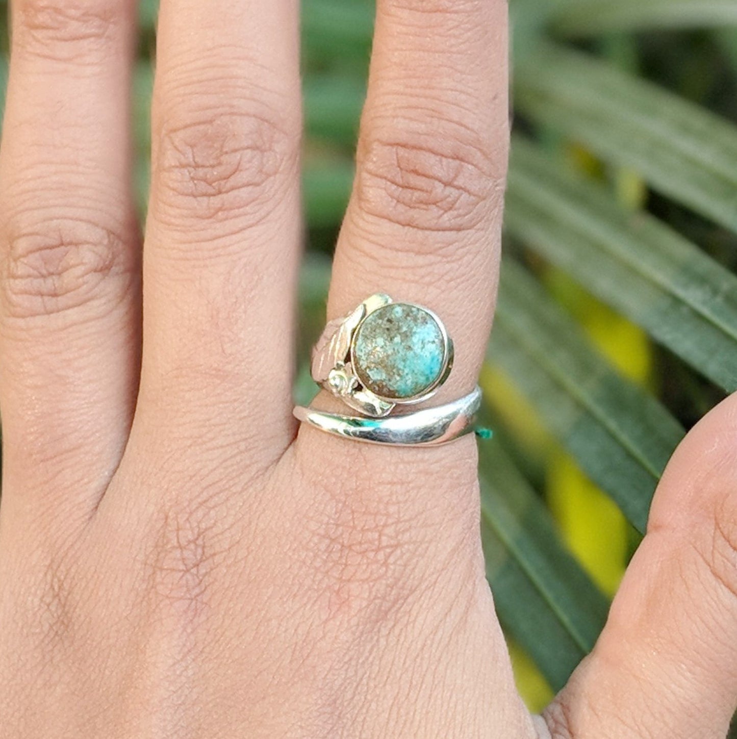 Leafy Nature'S Ring