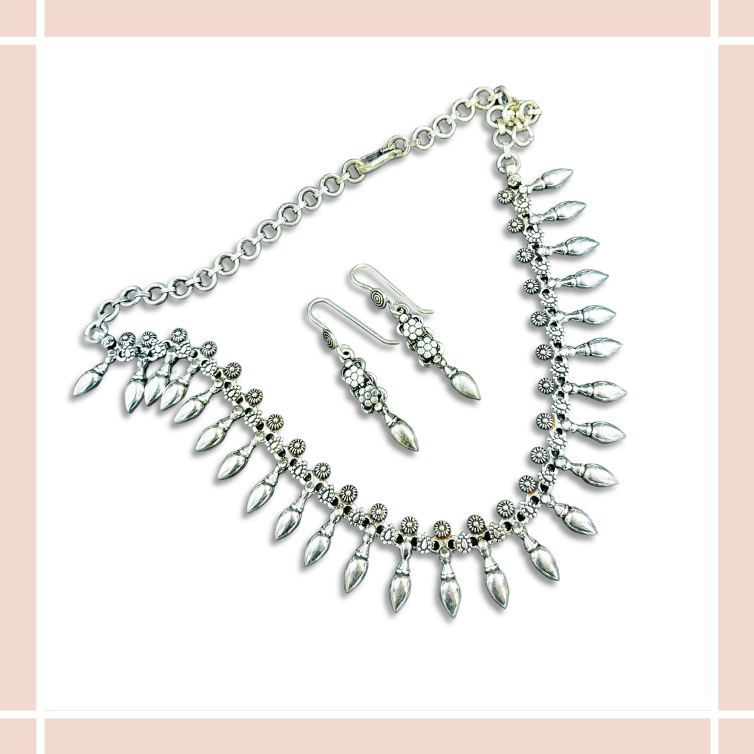 Kamaan Necklace