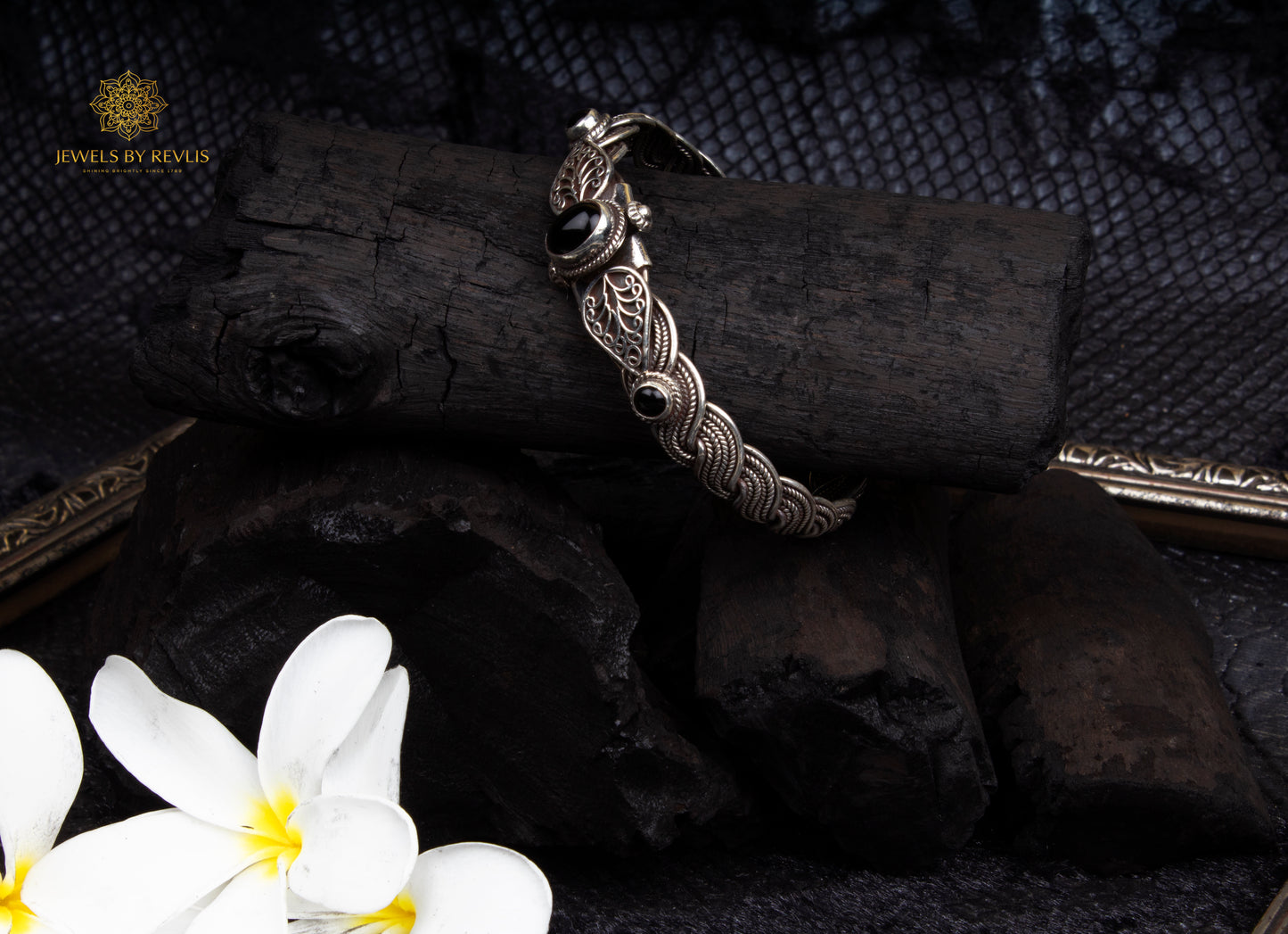Shirisha Leaves Bracelet with Black Stone