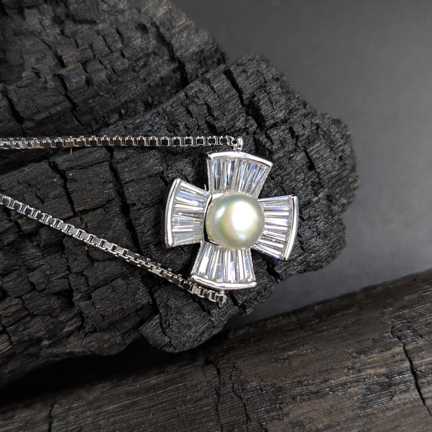 Pearl Flower Bracelet