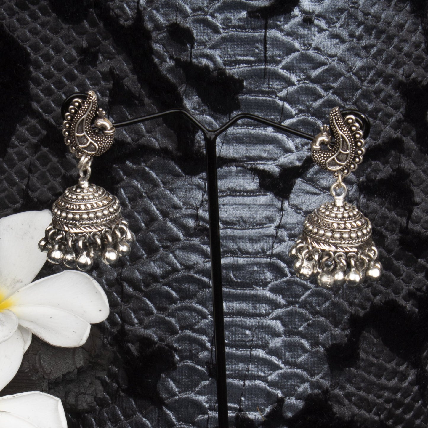 Shirisha Mor Pankhi Jhumka