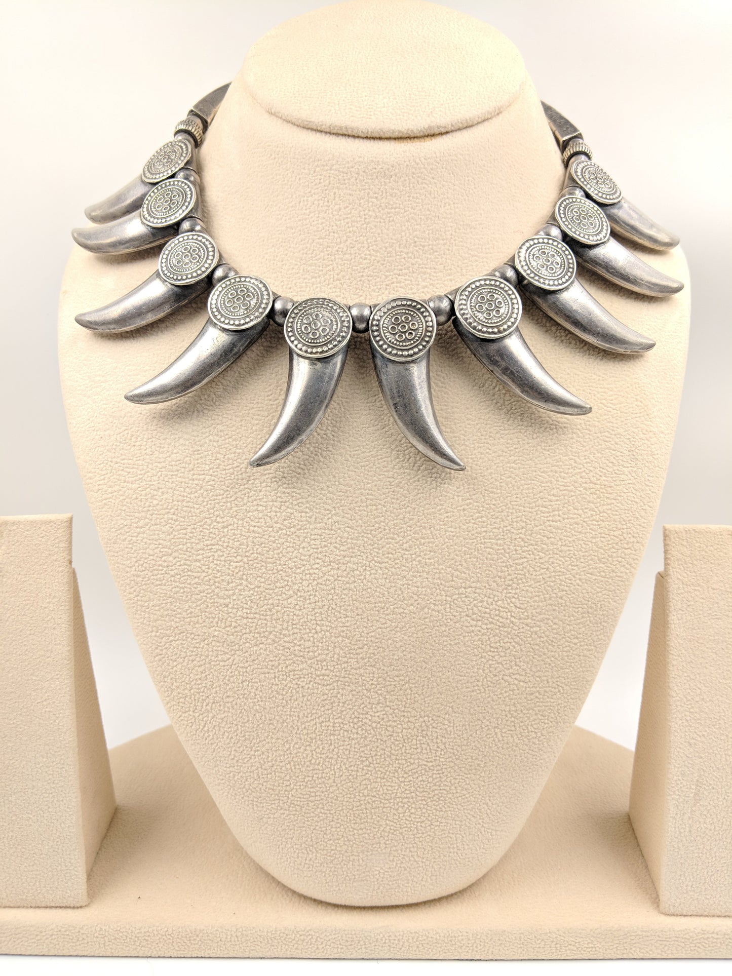 Shirisha Chandra Dant Necklace Set