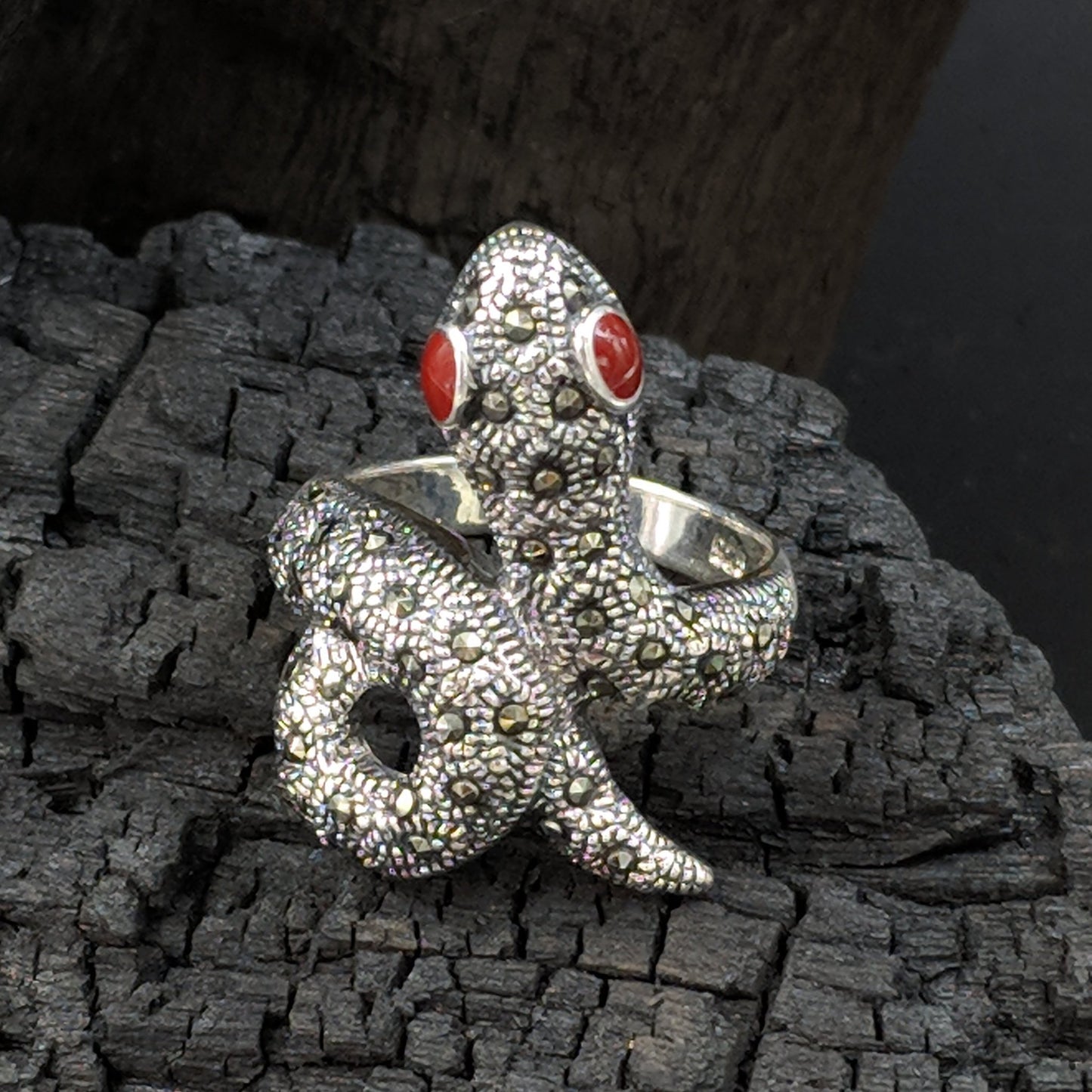 Jewels by Revlis Silver Ring