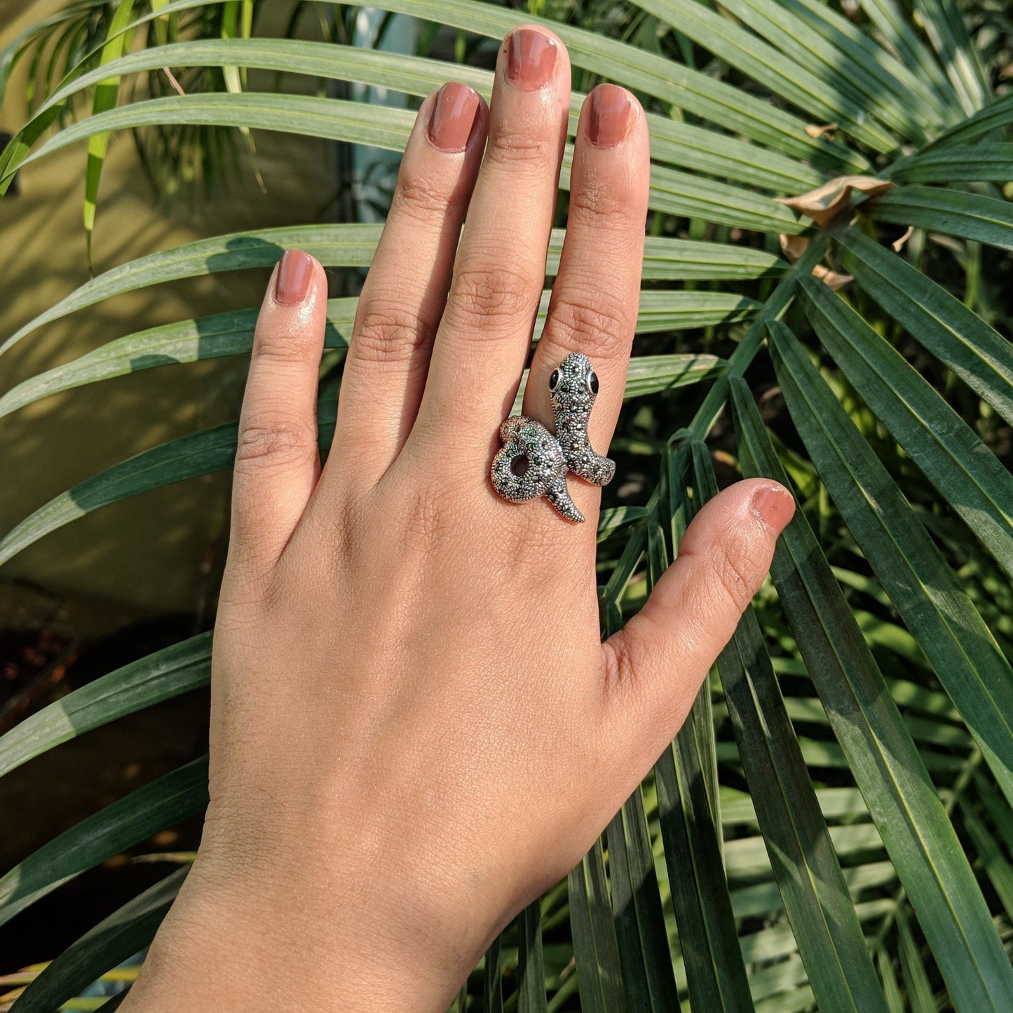 Snake Ring - Black Eye