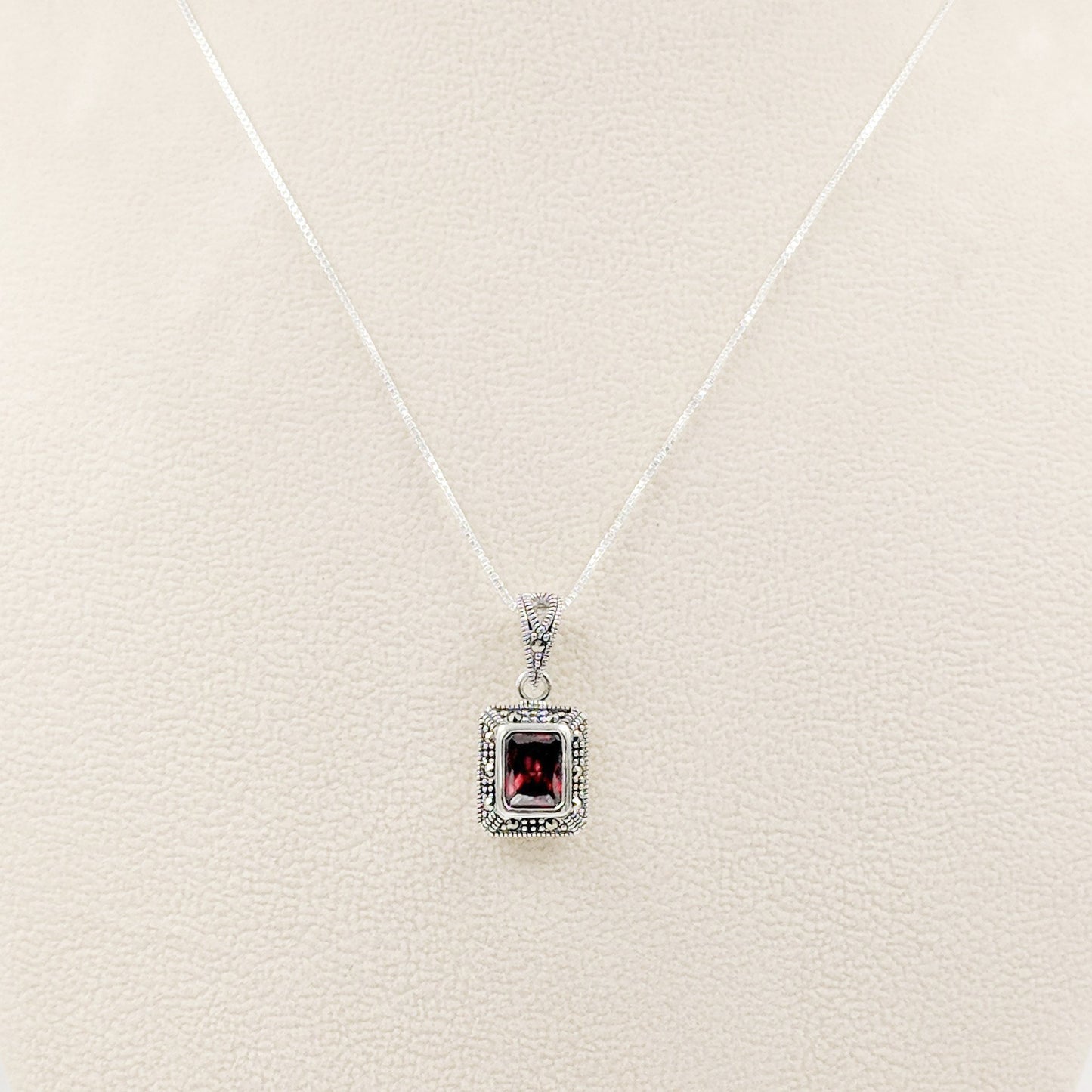 Kalyug Square Red Pendant And Earrings Set