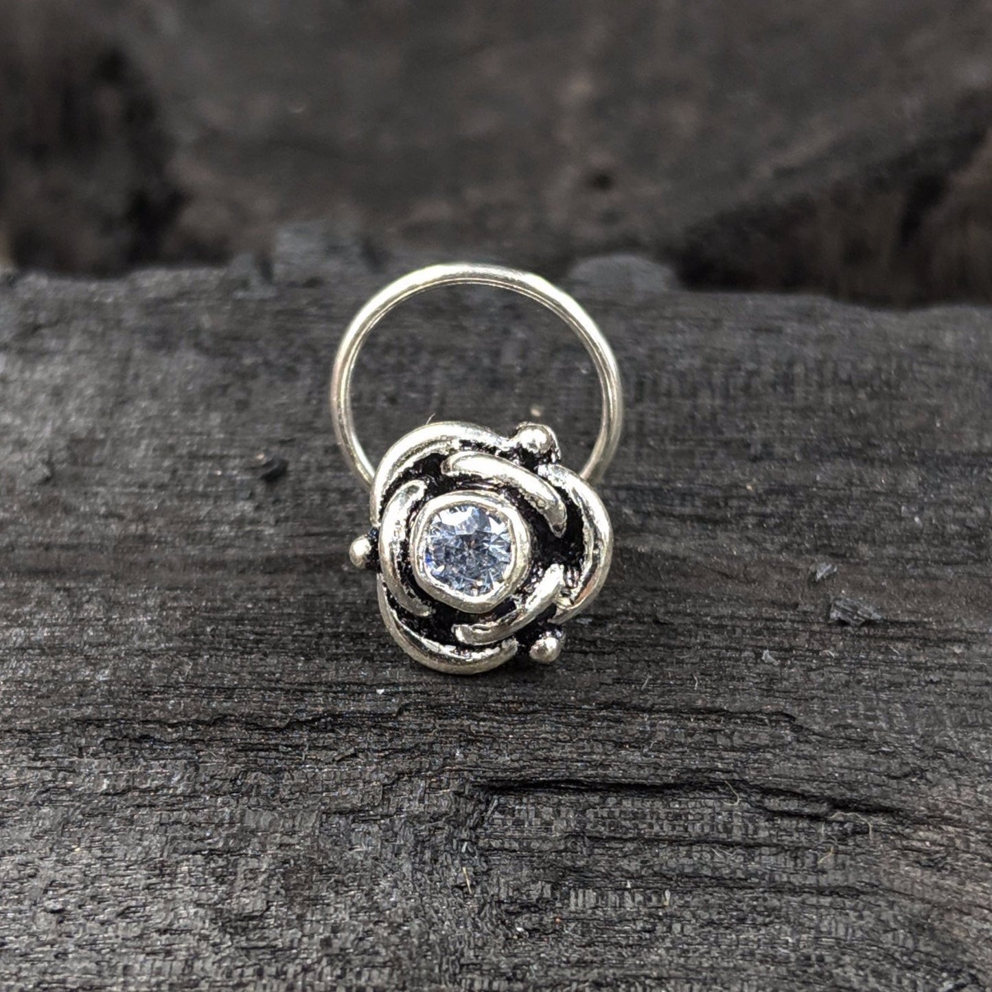 Three Petal Nose Pin