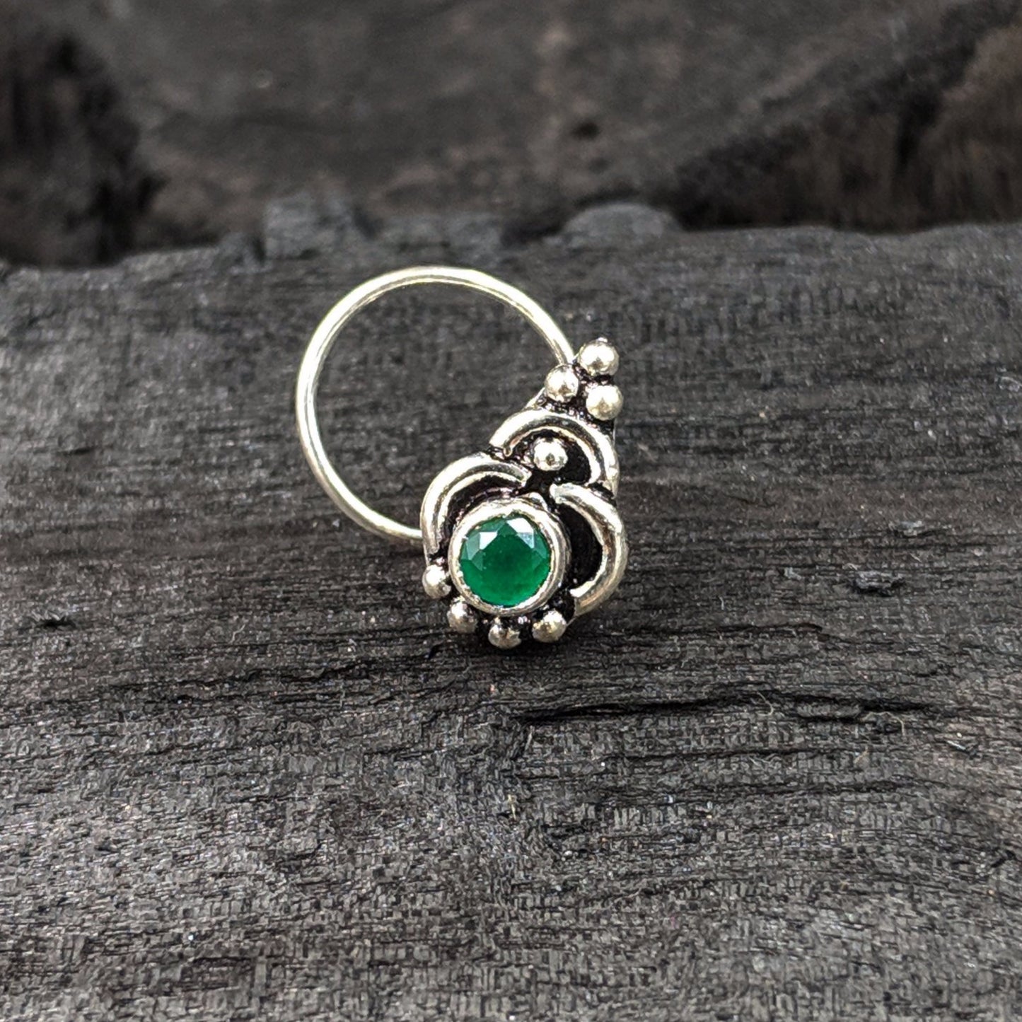 Green Classic Nose Pin