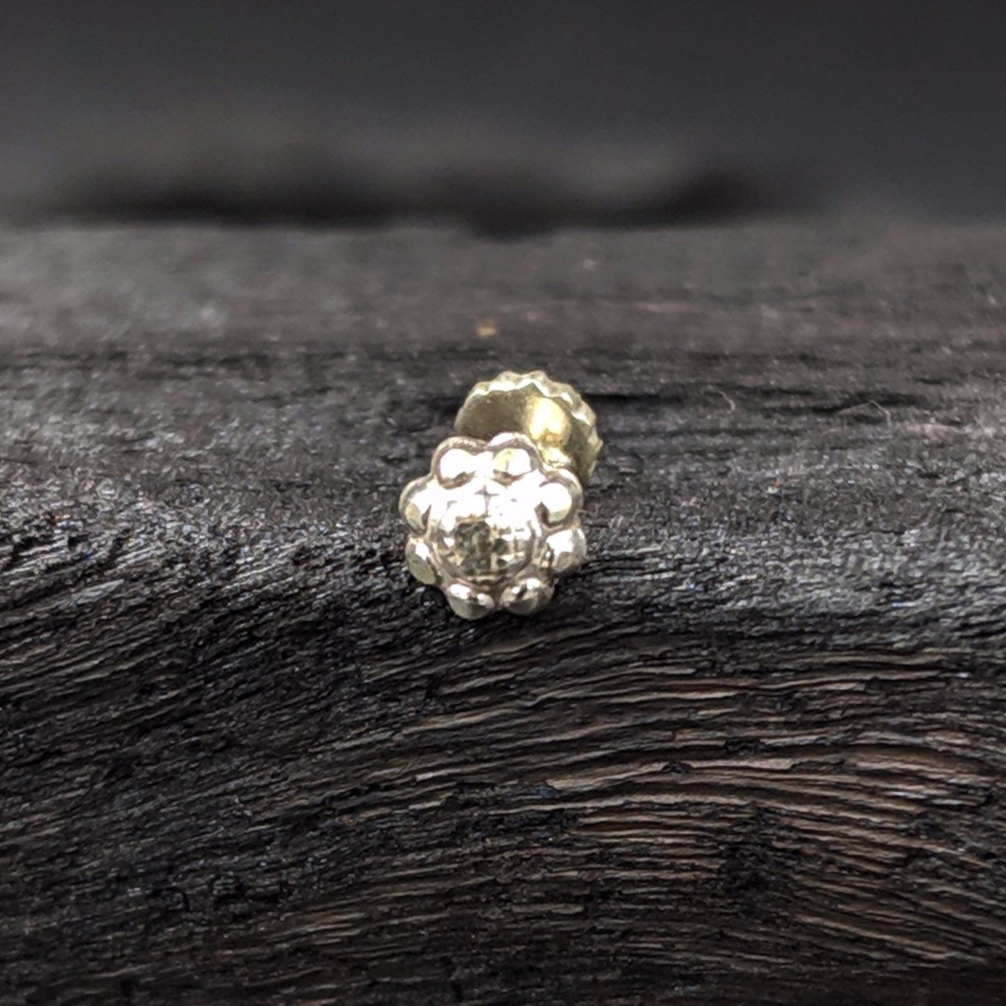Silver Flower Nose Pin