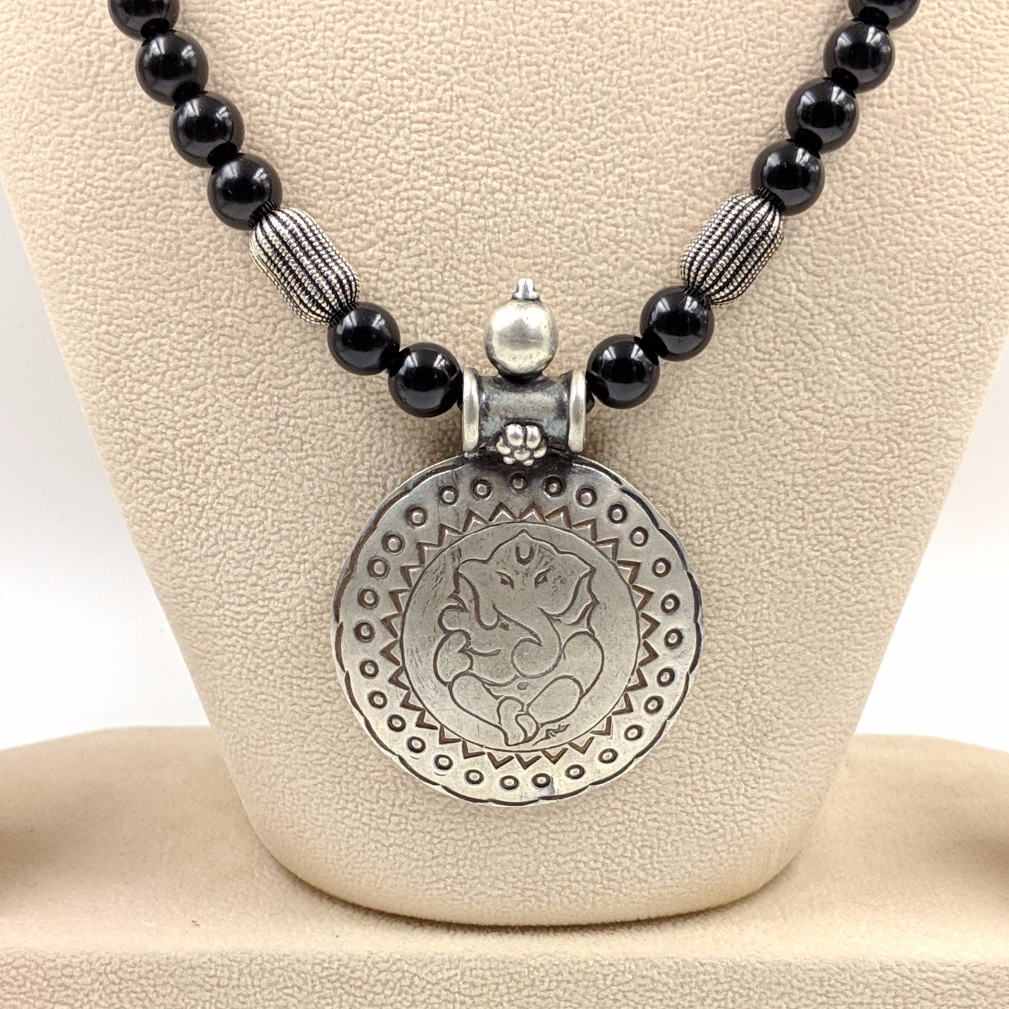 Akurath Necklace