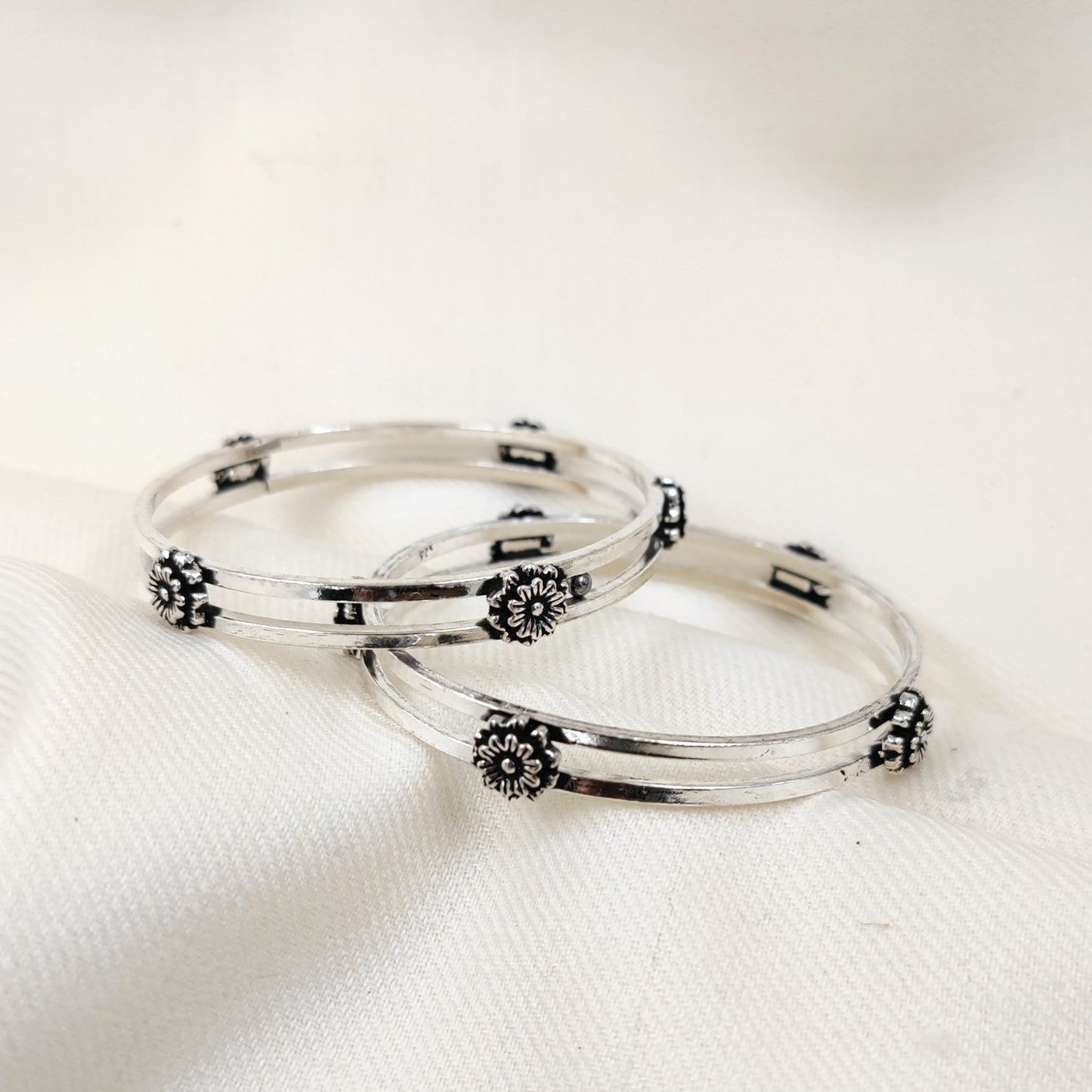 Rose Bangles 2.4