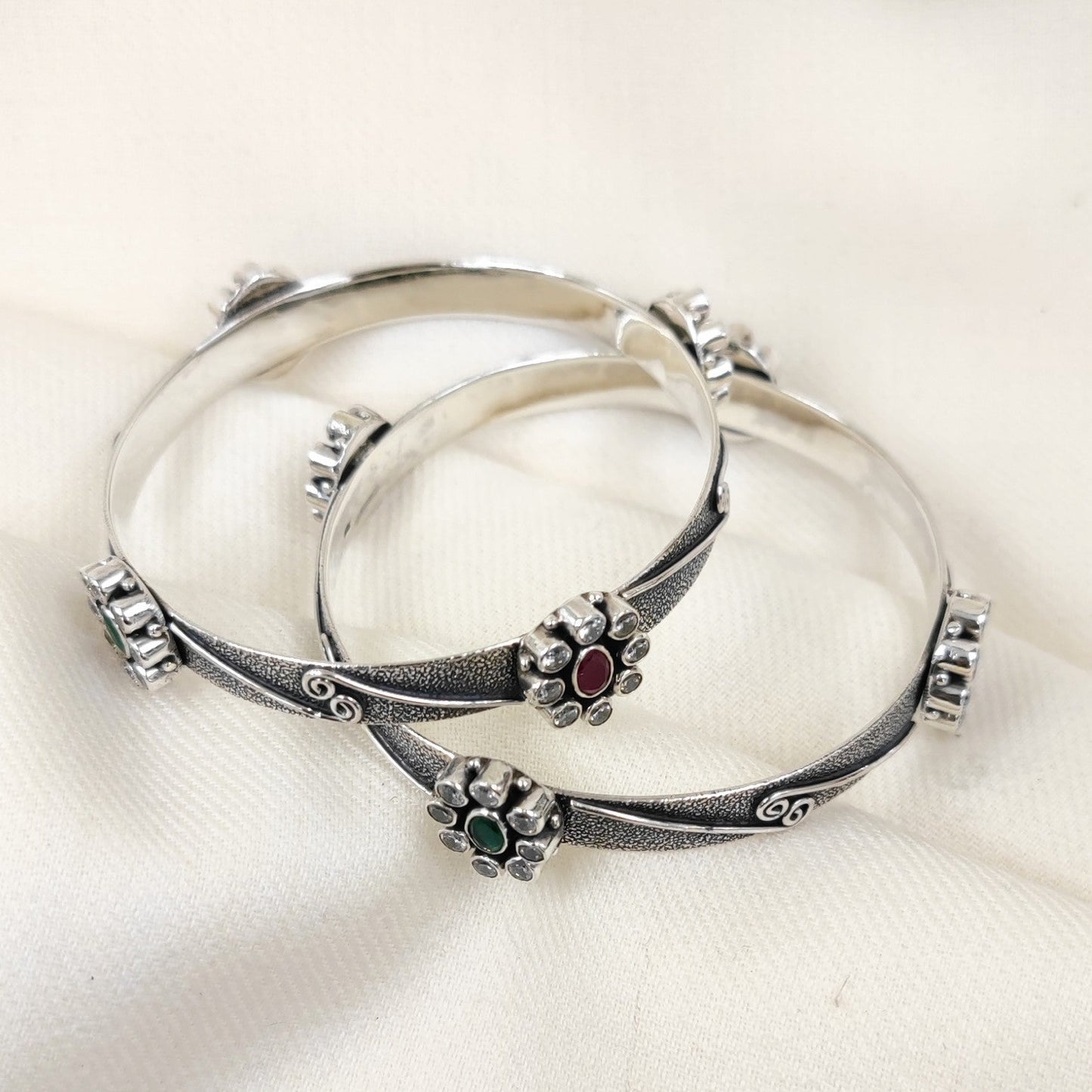 Gulshan Nilhar Bangles 2.8