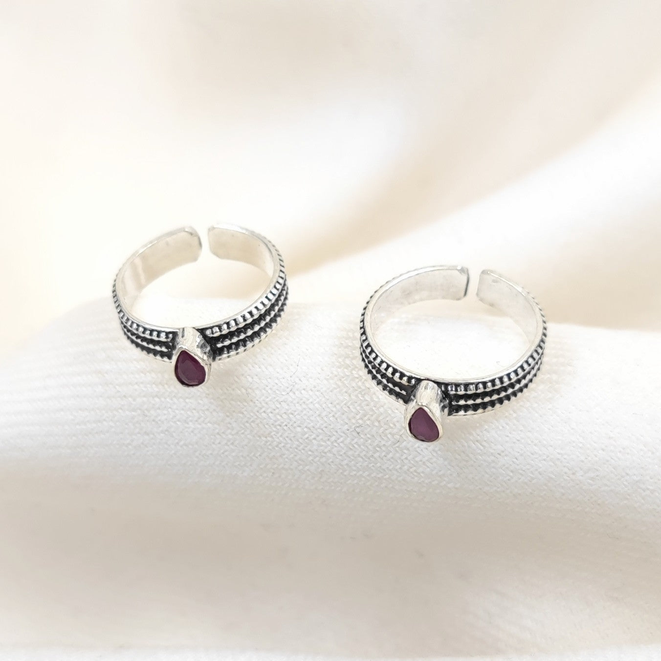 Pink Paan Toe Ring - 2 pc