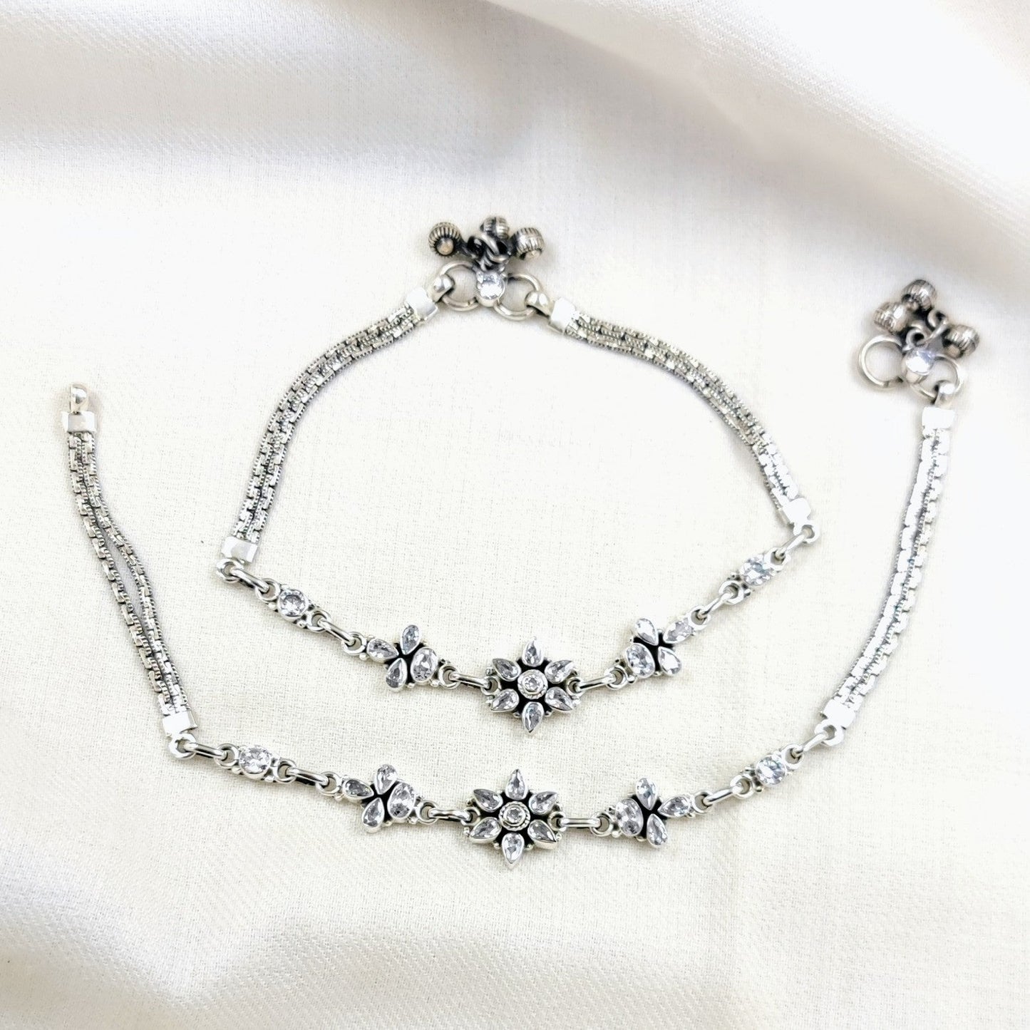 Silver Jewelry Anklets by Jauhri 92.5 Silver - Tri White Flower Anklets