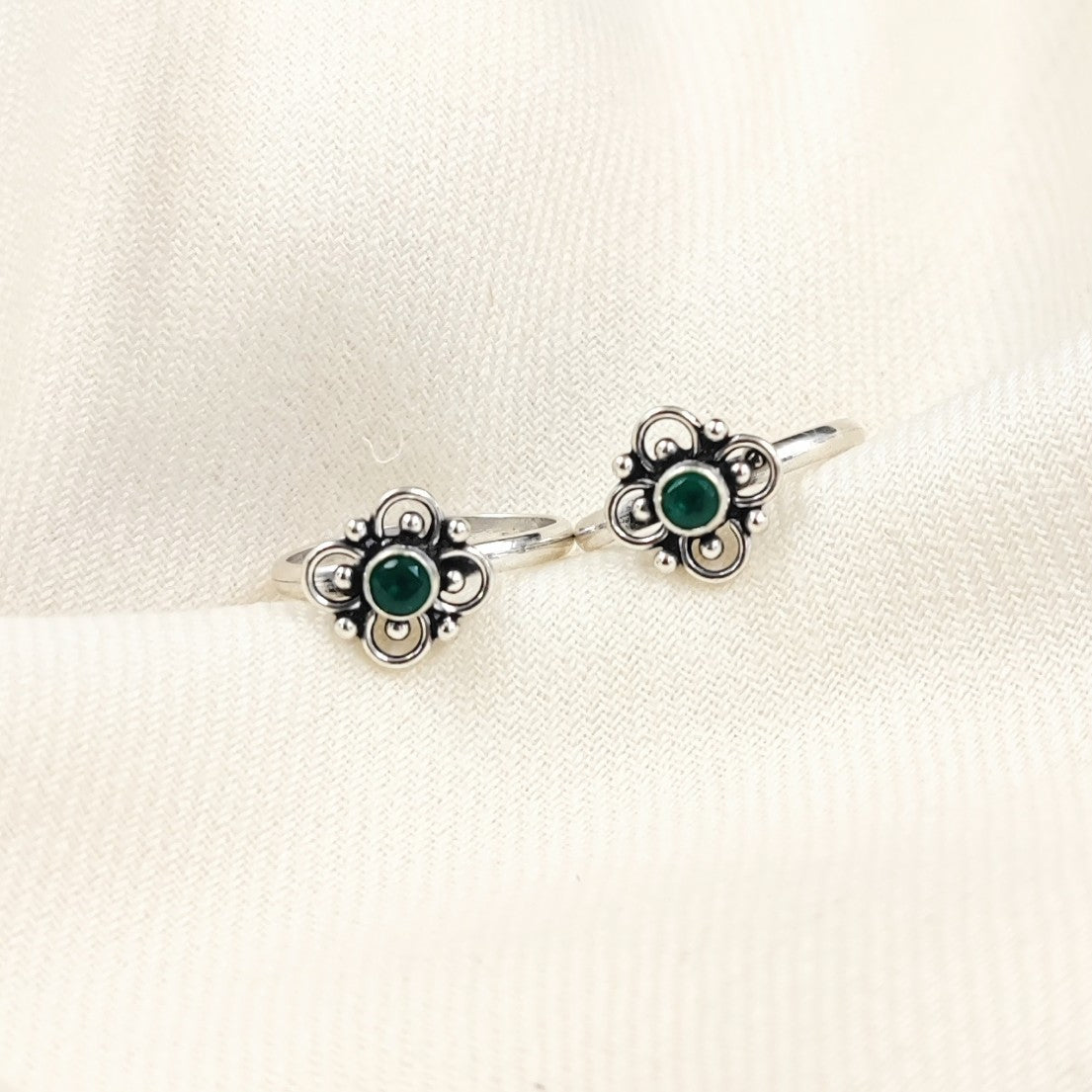 Silver Toe rings by Jauhri -FOUR PETAL TOE RING - 2 PC