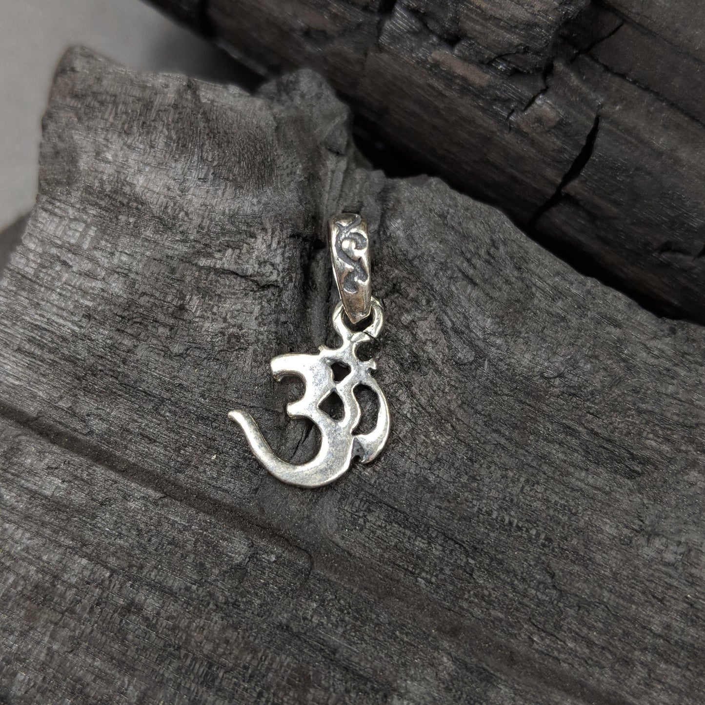 Jewels by Revlis Pendant