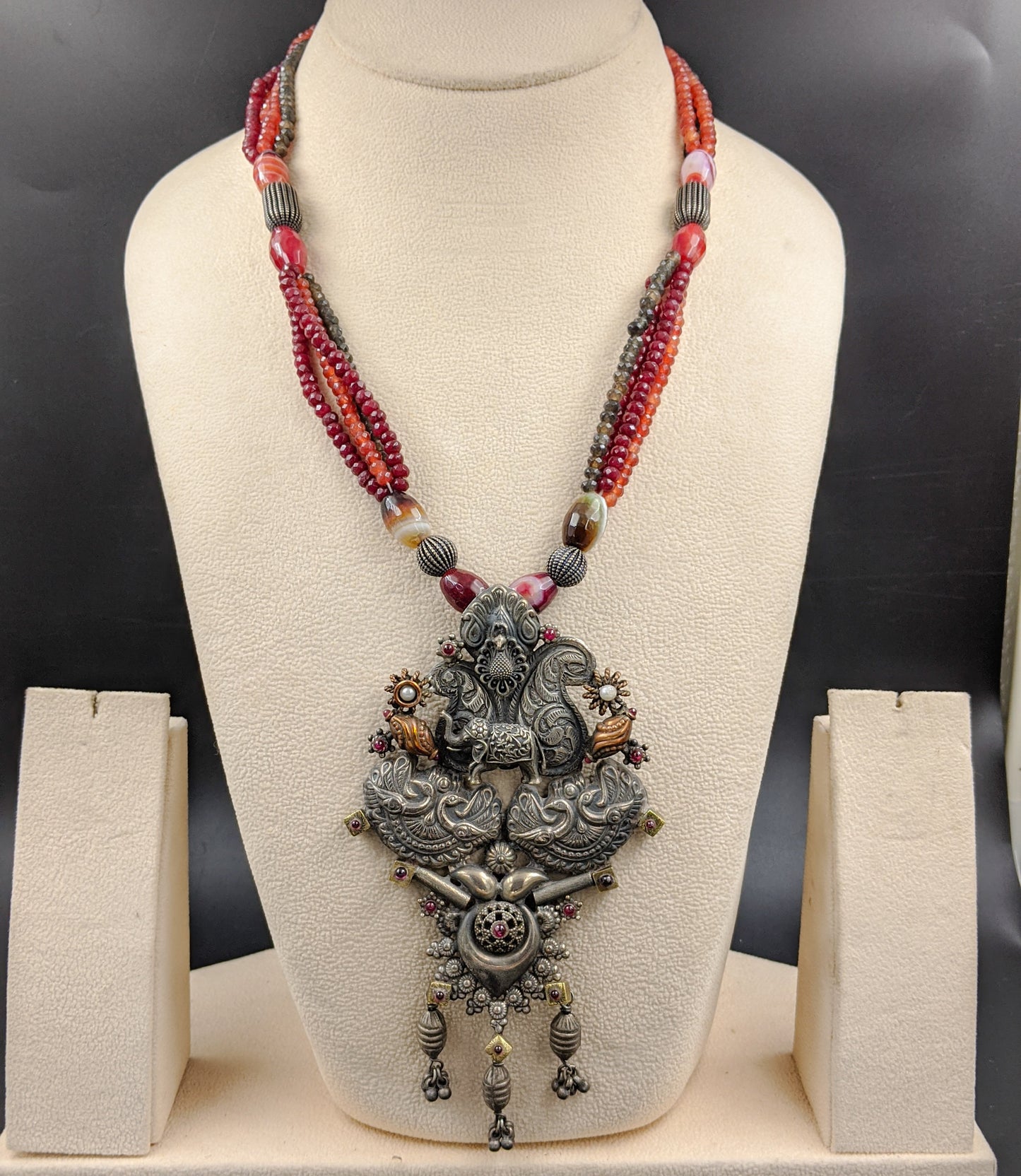 SILVER JEWELLERY Jewels by Revlis Neckpiece