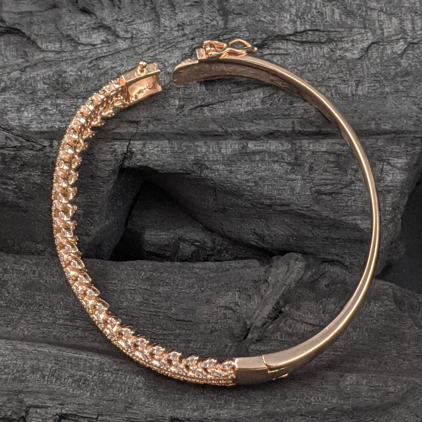 Small Leaves Bracelet