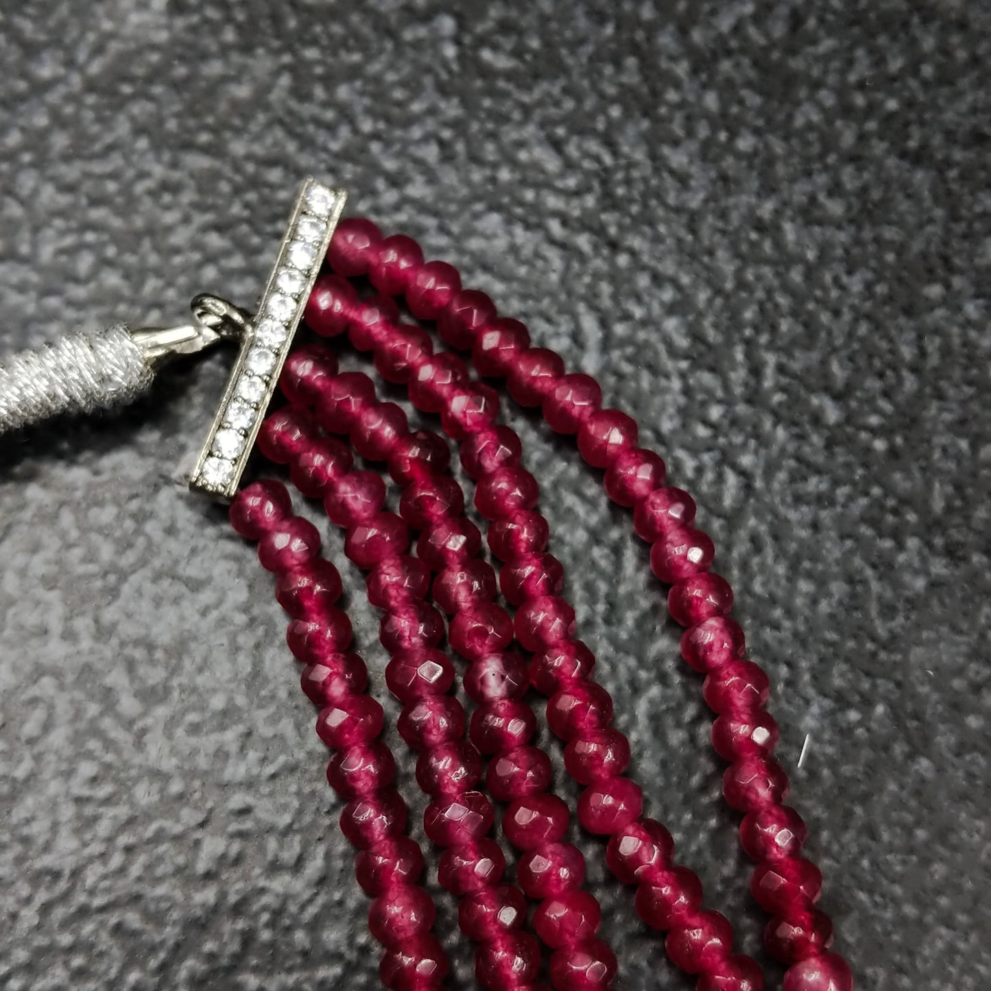 Red Lineana Choker Set