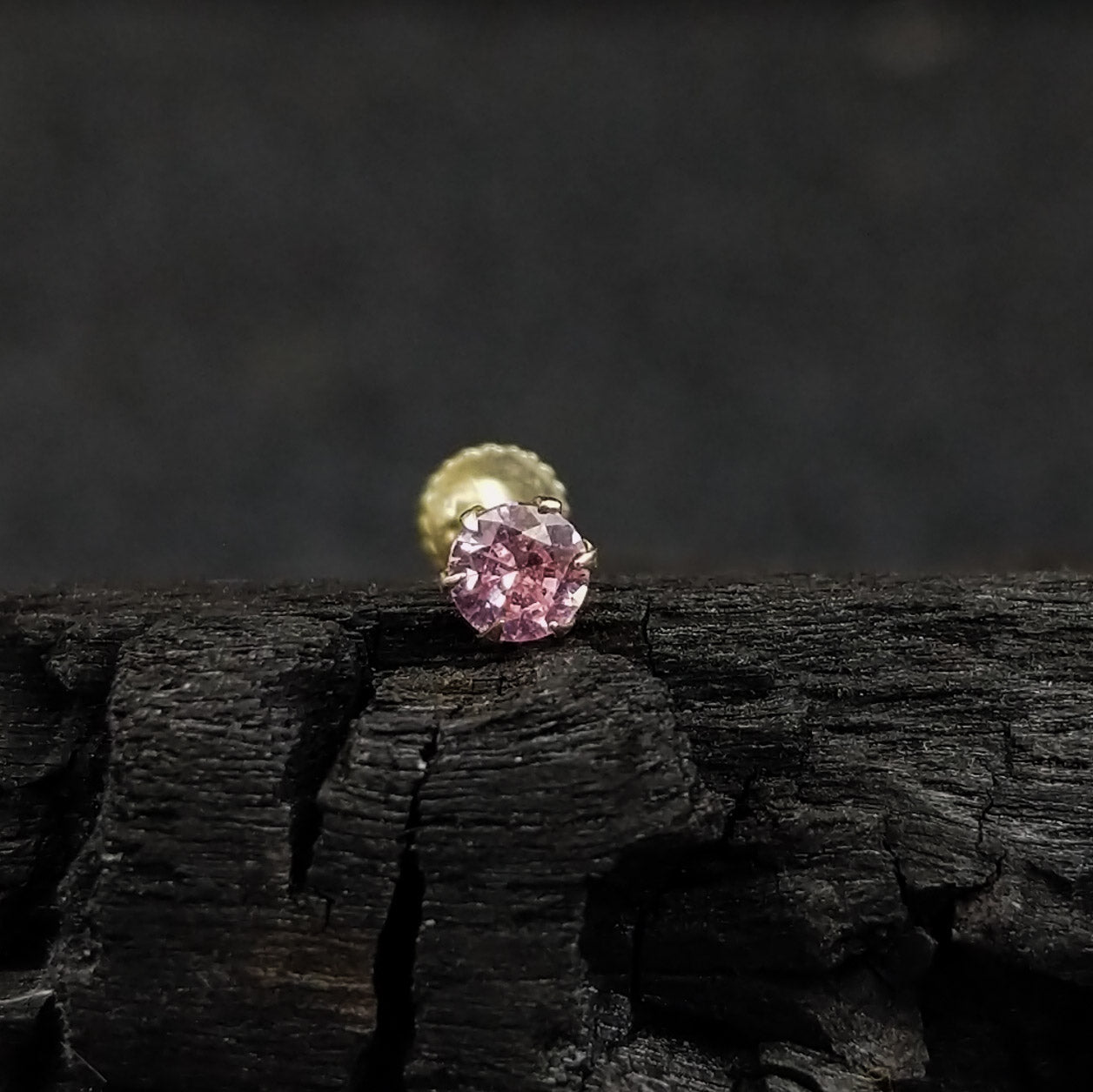 Circle Pink Nose Pin