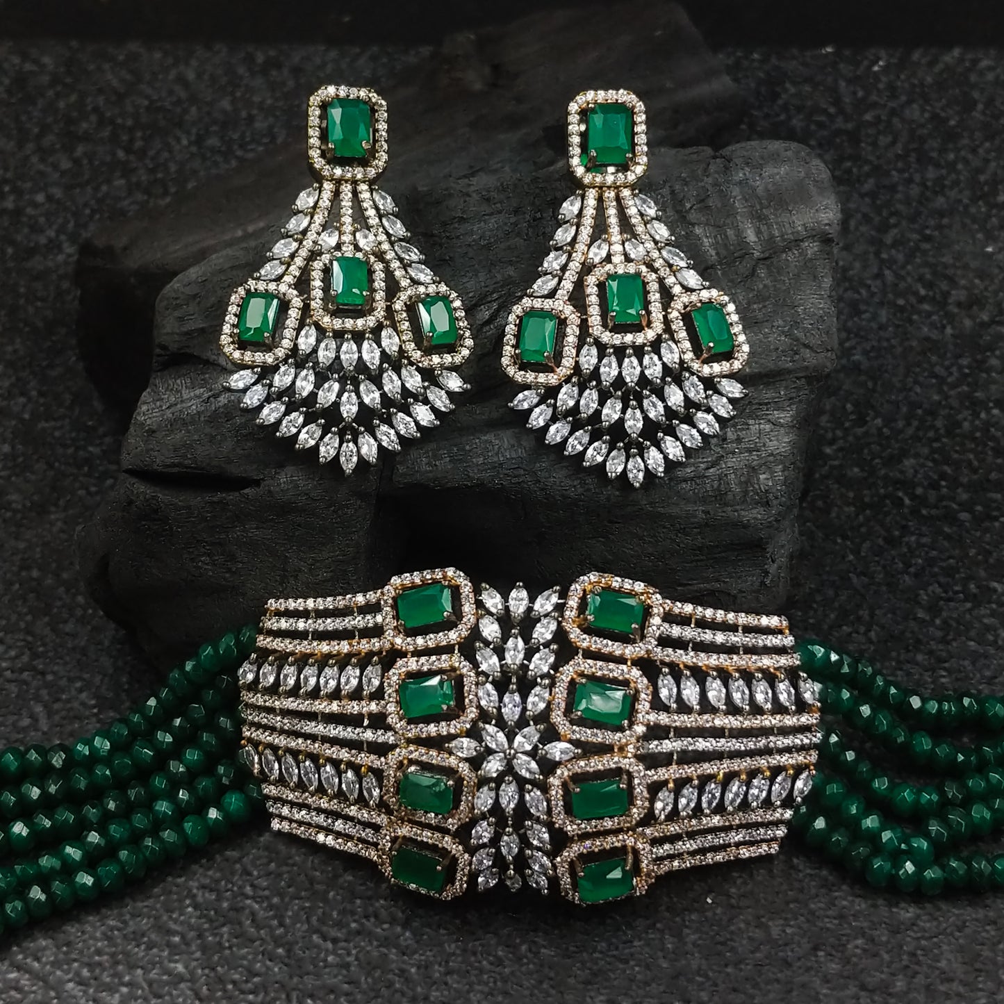 Green Lineana Choker Set