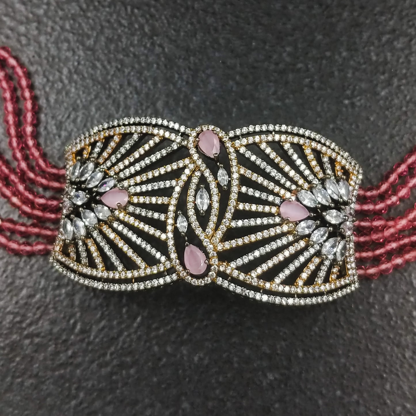 Peach Burtflier choker Set