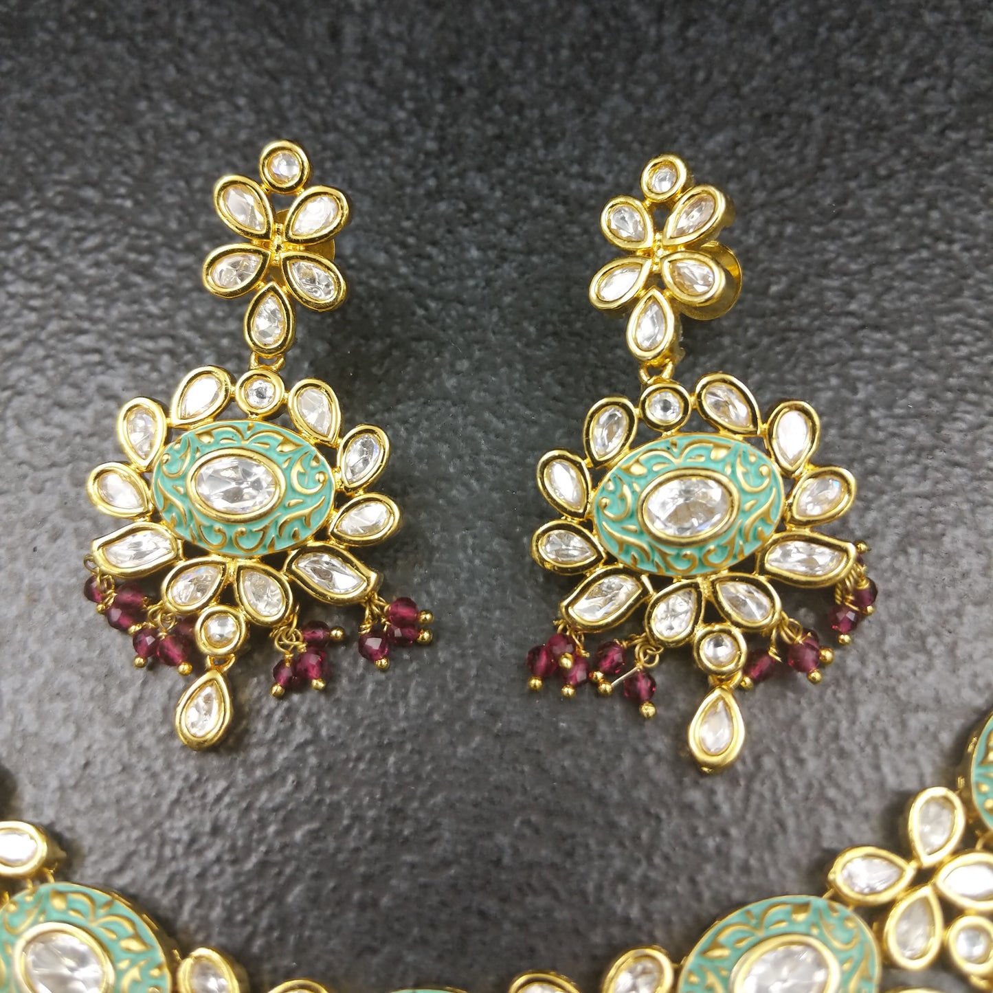 Kaneez Kundan Necklace Set