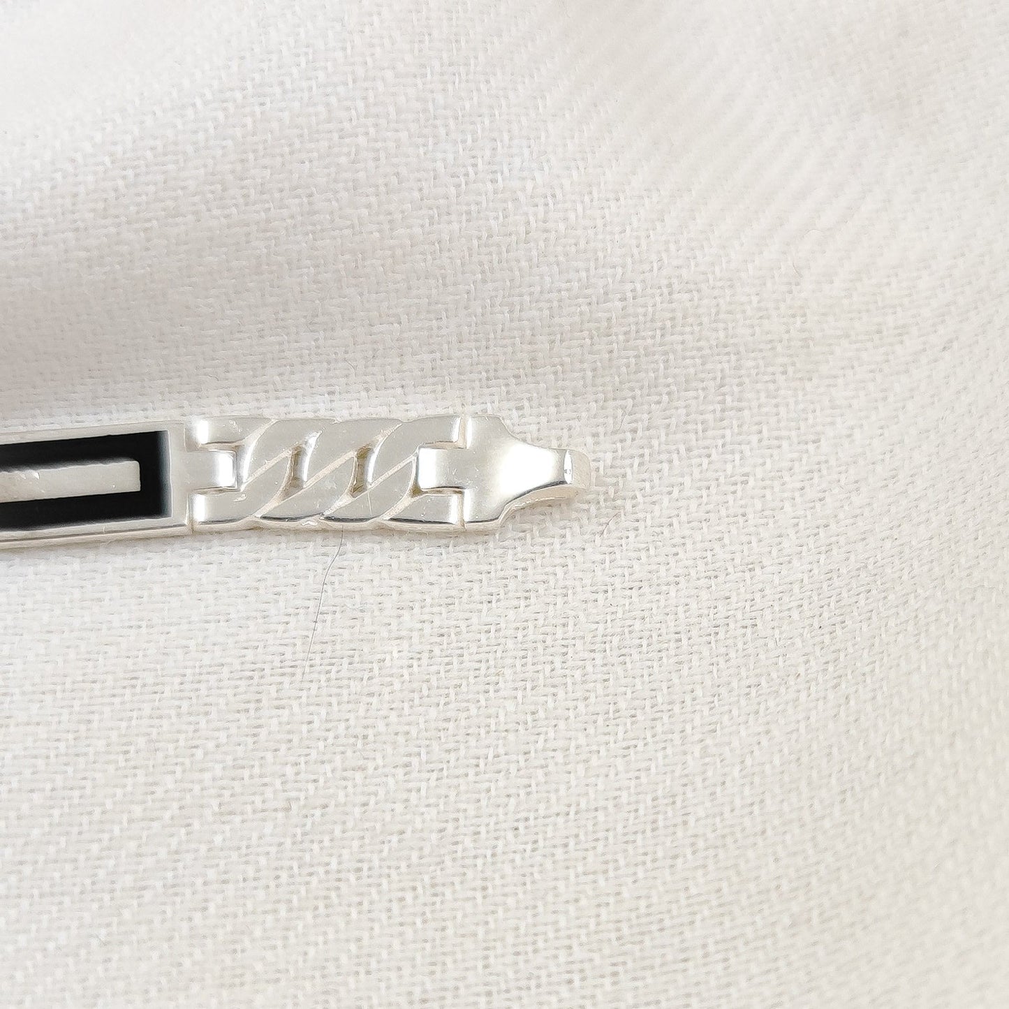 Border Bracelet