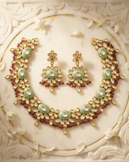 Kaneez Kundan Necklace Set