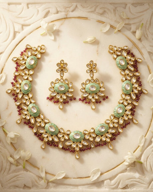 Kaneez Kundan Necklace Set