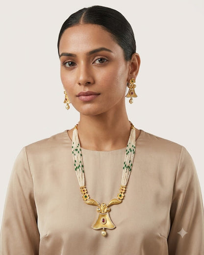 Nur-Un-Nissa Necklace Set