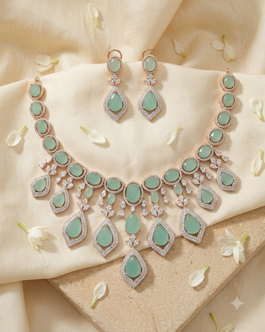 Amie Green Necklace Set