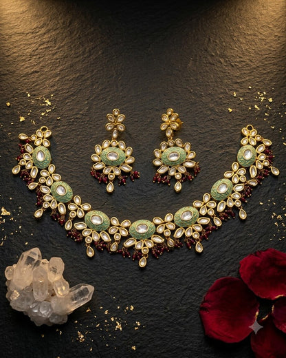 Kaneez Kundan Necklace Set