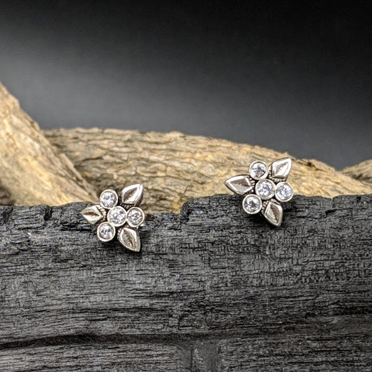 Leaf Dot Earrings - White