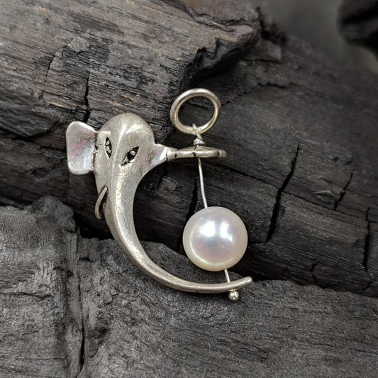 Jewels by Revlis Pendant