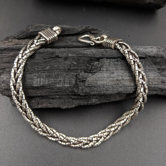 Kalyug Trail Chain Bracelet