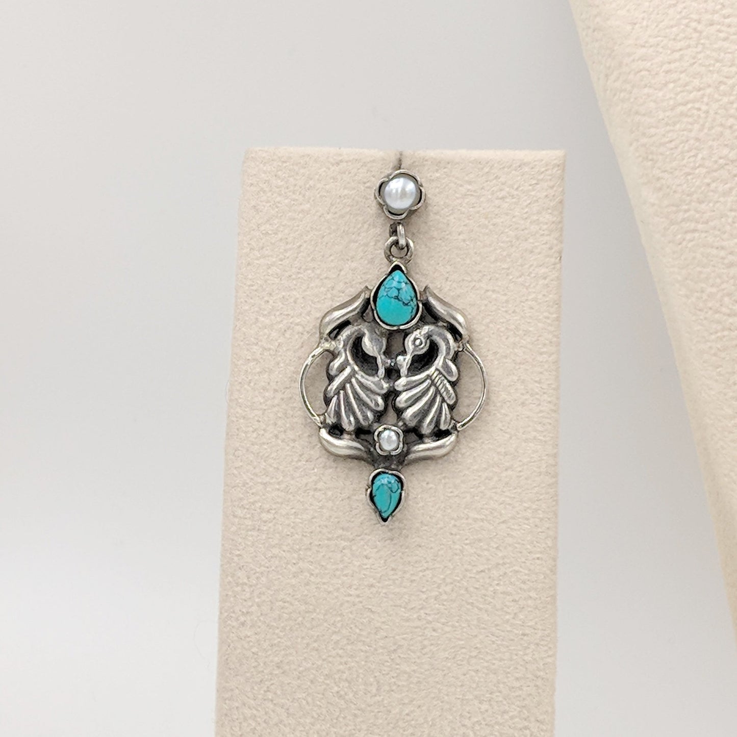 Toran Turquoise Necklace With Earrings
