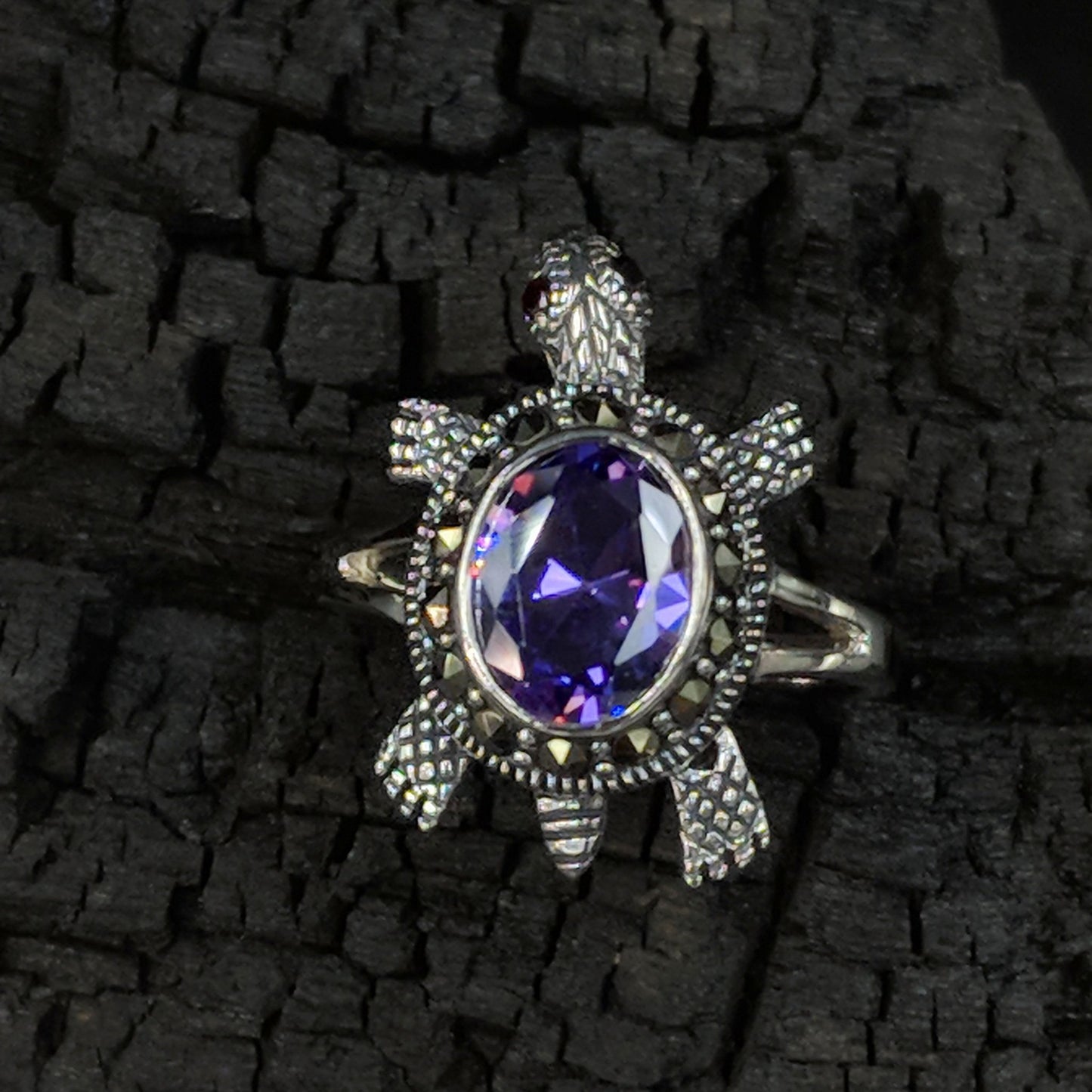 Jewels by Revlis Silver Ring