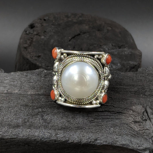 Jewels by Revlis Silver Ring