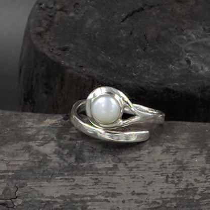 Jewels by Revlis Silver Ring