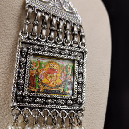 ಮುತ್ತಿನ ದಾರದಿಂದ ಗಣೇಶನ ಕೈಬಣ್ಣದ ಪಕ್ಕಾ