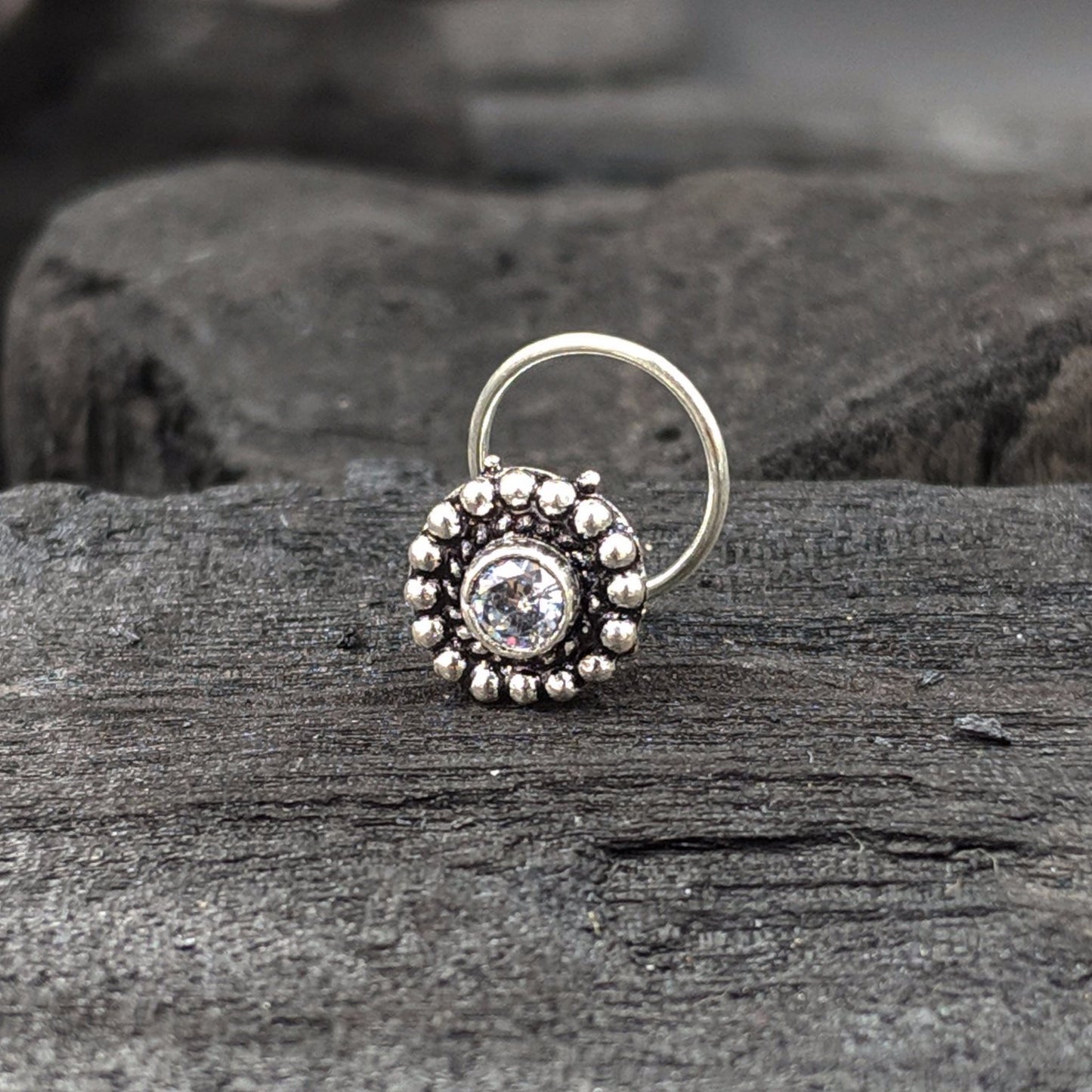 White Circle Nose Pin