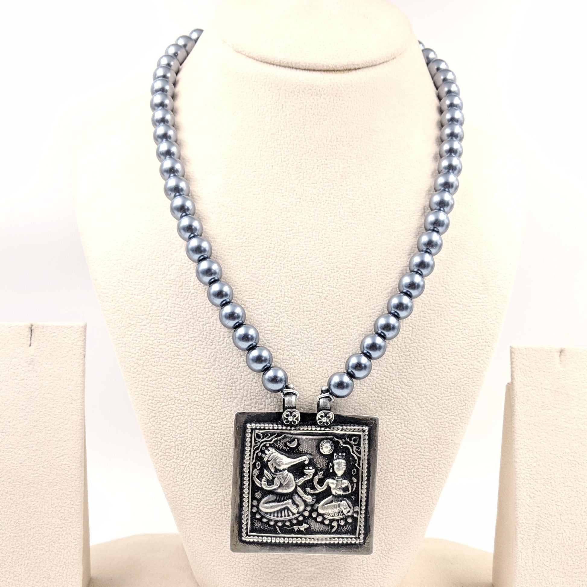 SILVER JEWELLERY Jewels by Revlis Neckpiece