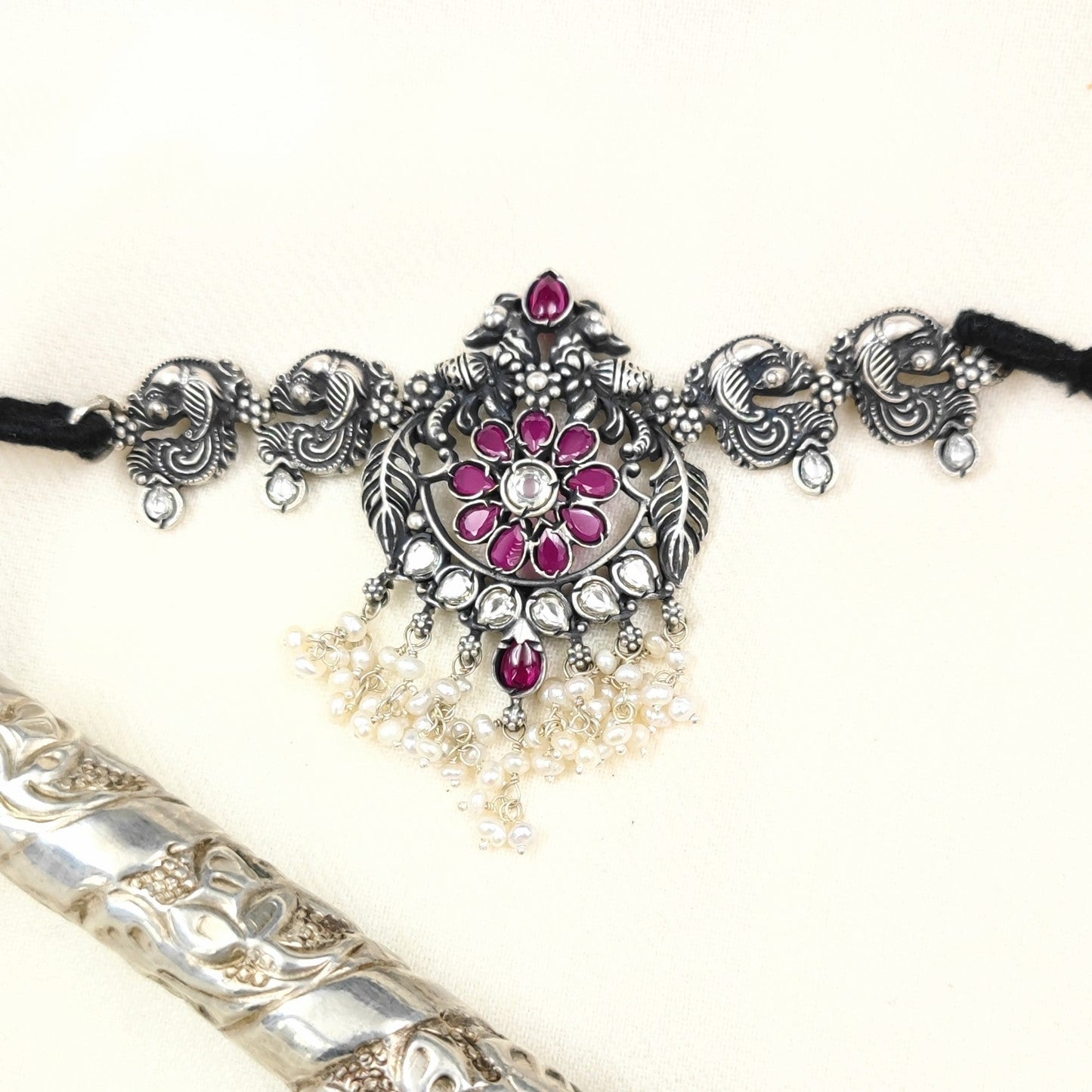 Gul Mayur choker with Earrings