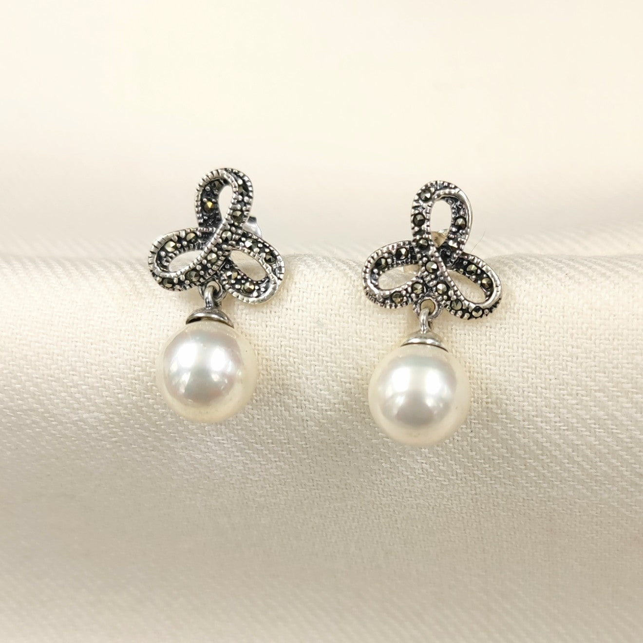 Silver Jewelry Earrings by Jauhri 92.5 Silver - Ribbon Pearl Drop Earrings