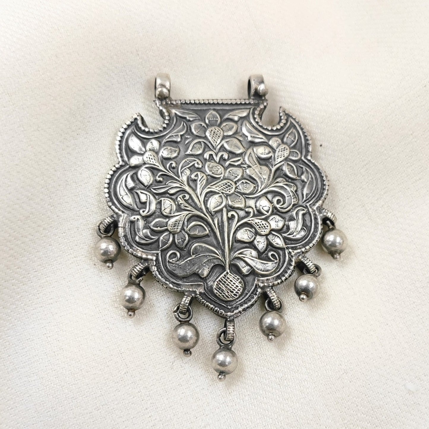 Silver Jewelry Pendant by Jauhri 92.5 Silver - Chinha Pendant