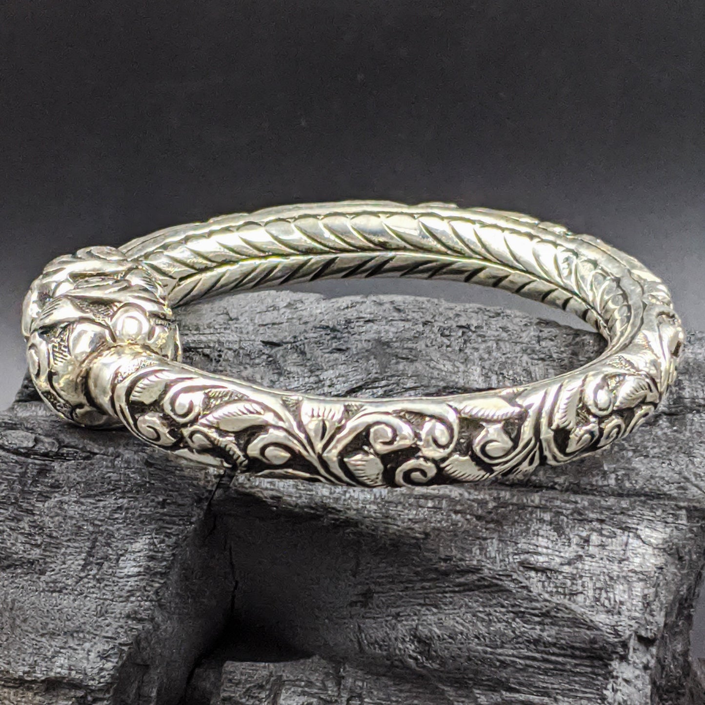 Chitai Bangle - Ball