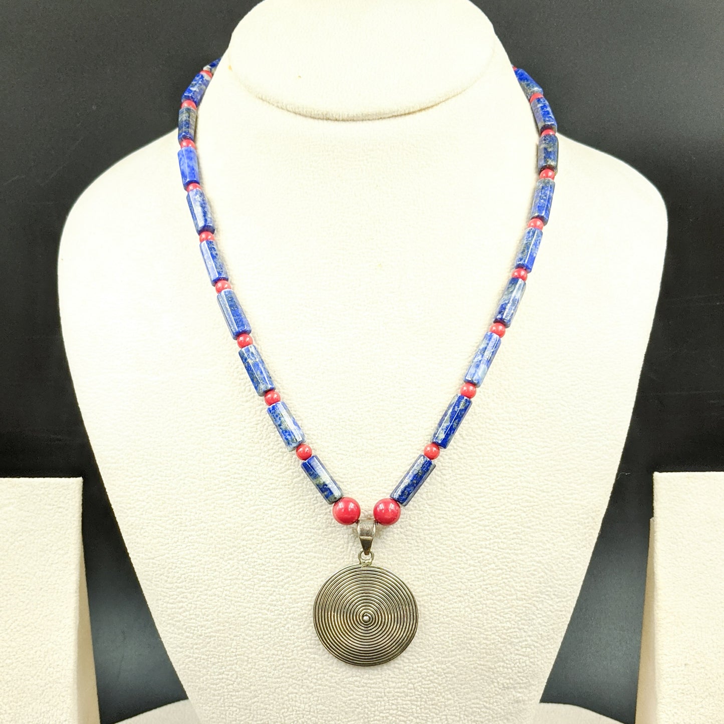 SILVER JEWELLERY Jewels by Revlis Neckpiece