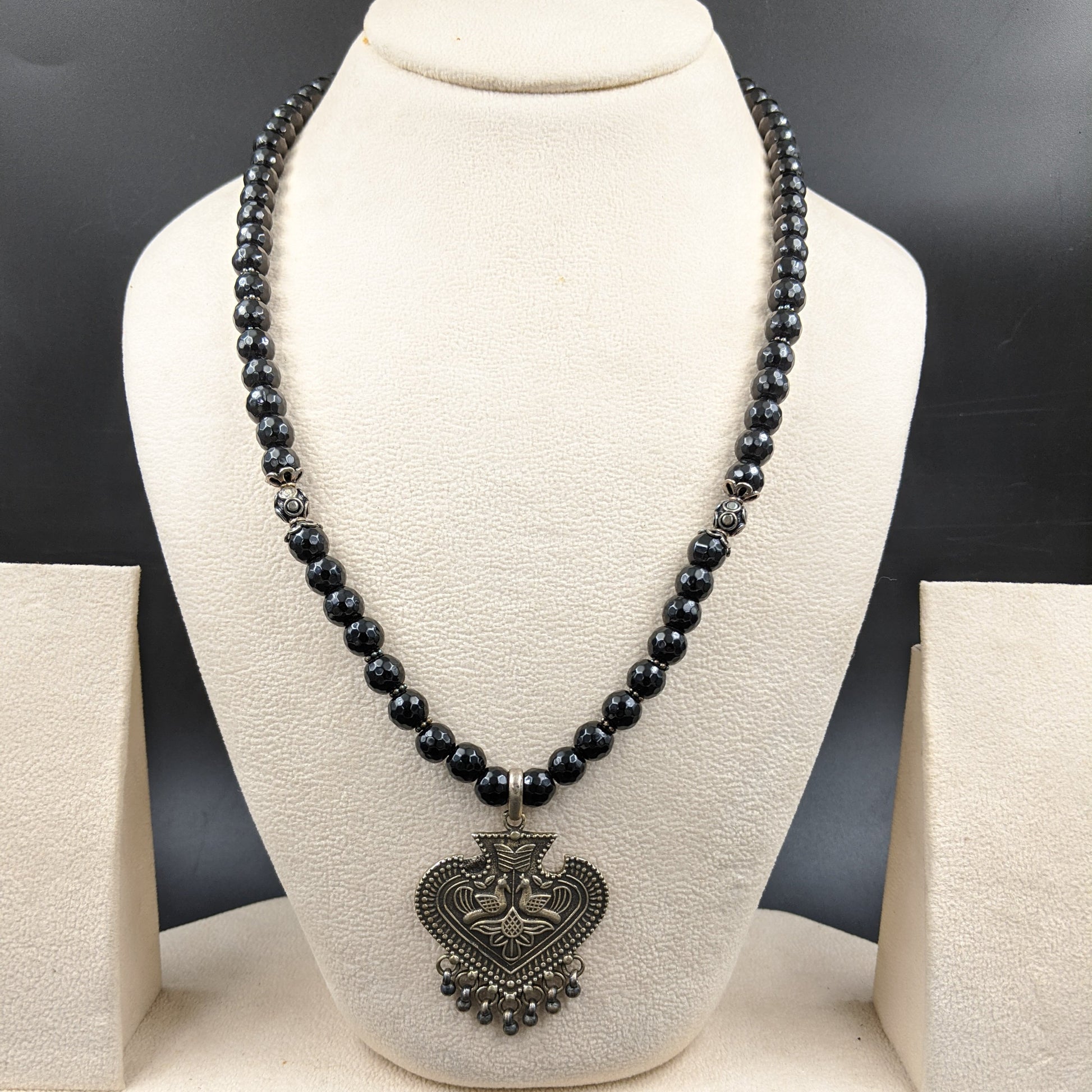 SILVER JEWELLERY Jewels by Revlis Neckpiece