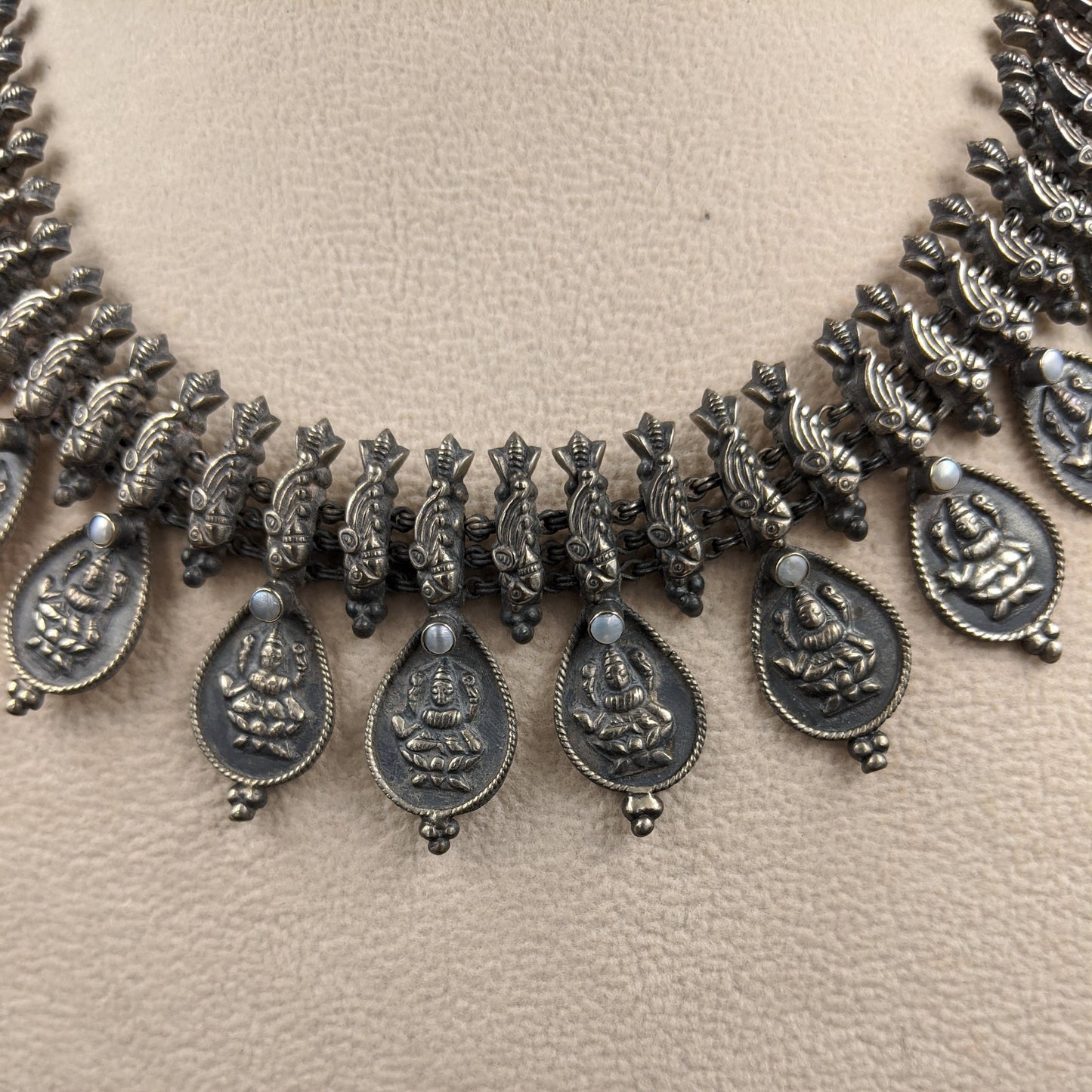 Lakshmi Seep Necklace