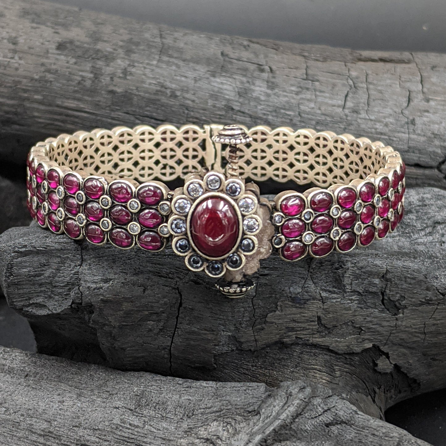 Kemp Traditional Bangle